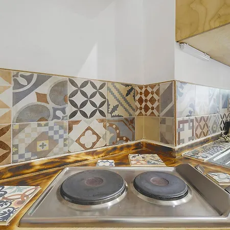 Tiny Gem In Alfama Apartment
